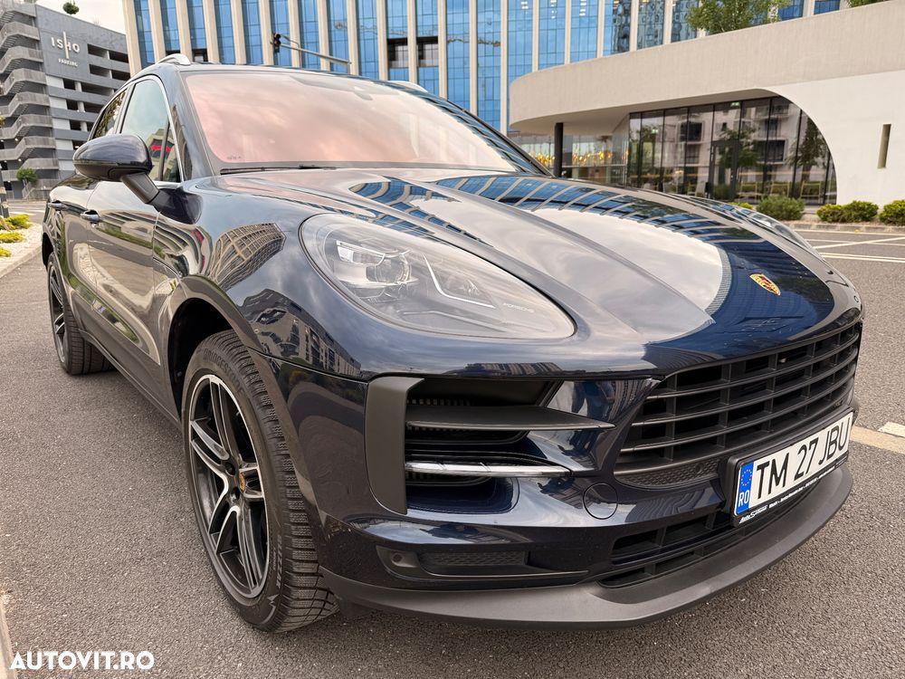 Porsche Macan - 1