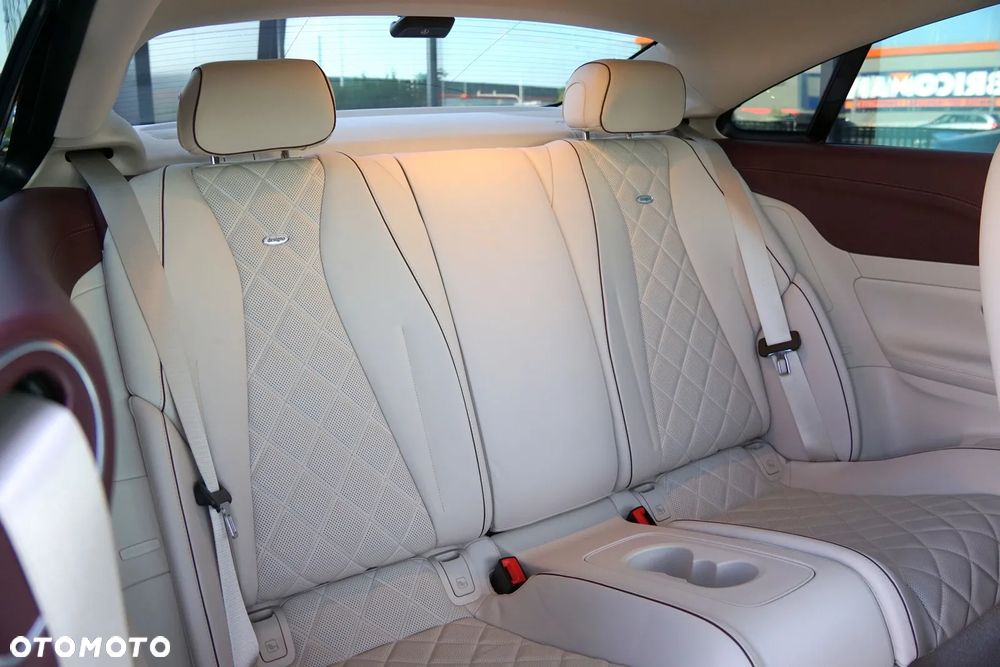 Mercedes-Benz Klasa E AMG 53 4-Matic+ 9G-TRONIC - 24
