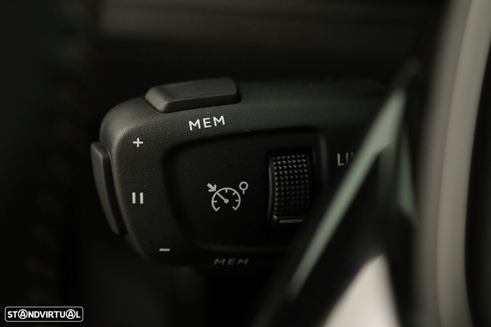 Peugeot 3008 1.6 Hybrid Allure e-EAT8 - 16