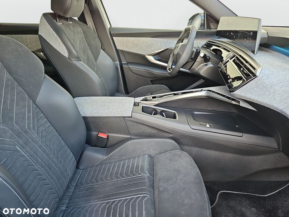 Peugeot 3008 1.2 PureTech mHEV GT S&S e-DCS6 - 13