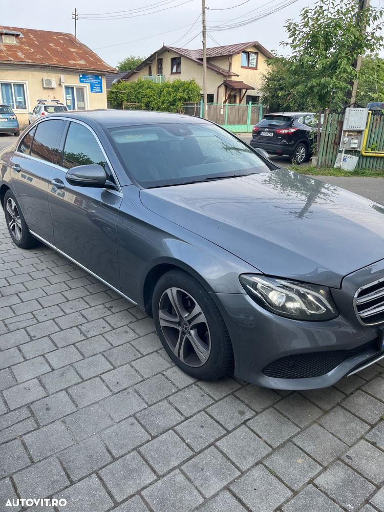 Mercedes-Benz E 220 d 4MATIC Aut. - 3