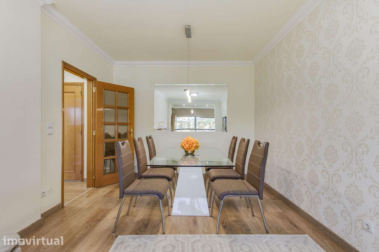 Apartamento Renovado em Carnaxide, Oeiras - Luxo e Conforto - Grande imagem: 3/21