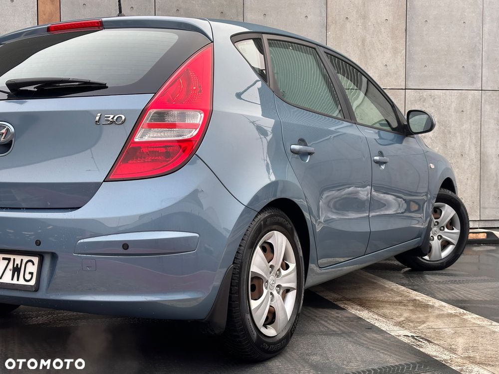 Hyundai i30 1.6 Premium - 13