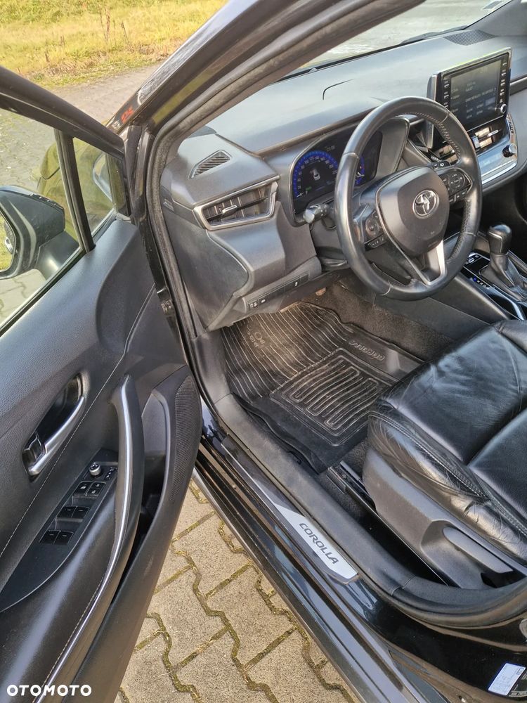 Toyota Corolla 1.8 Hybrid Club - 11