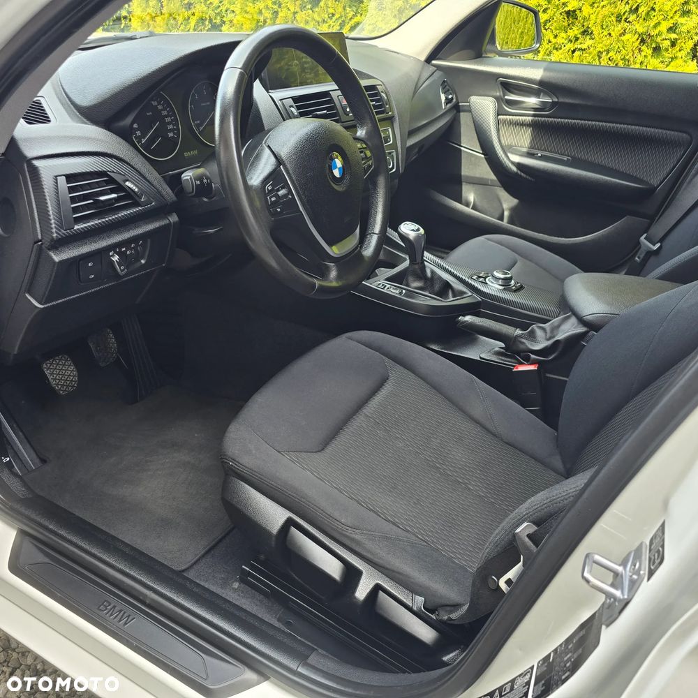 BMW Seria 1 120d - 10