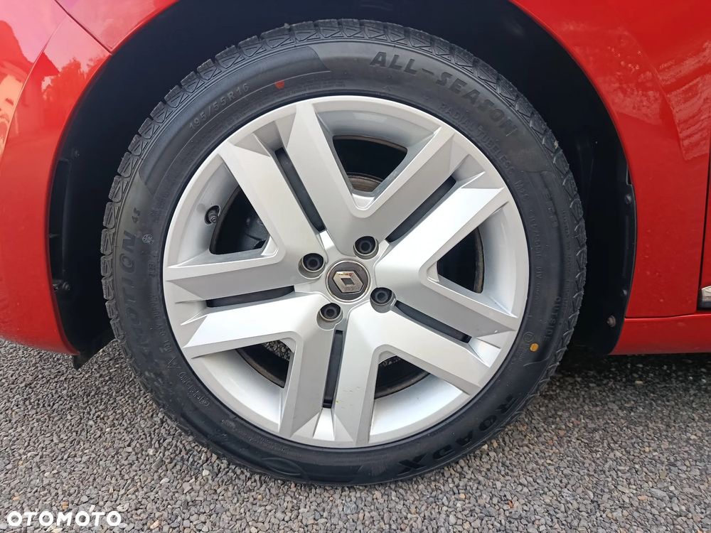 Renault Clio - 36