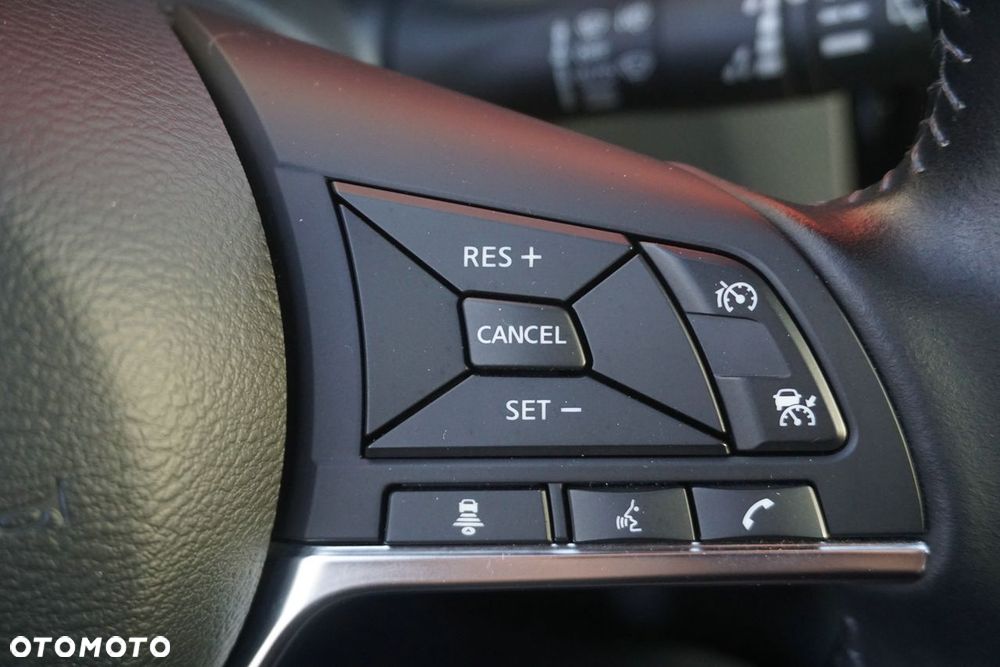 Nissan Qashqai 1.3 DIG-T N-Connecta - 22