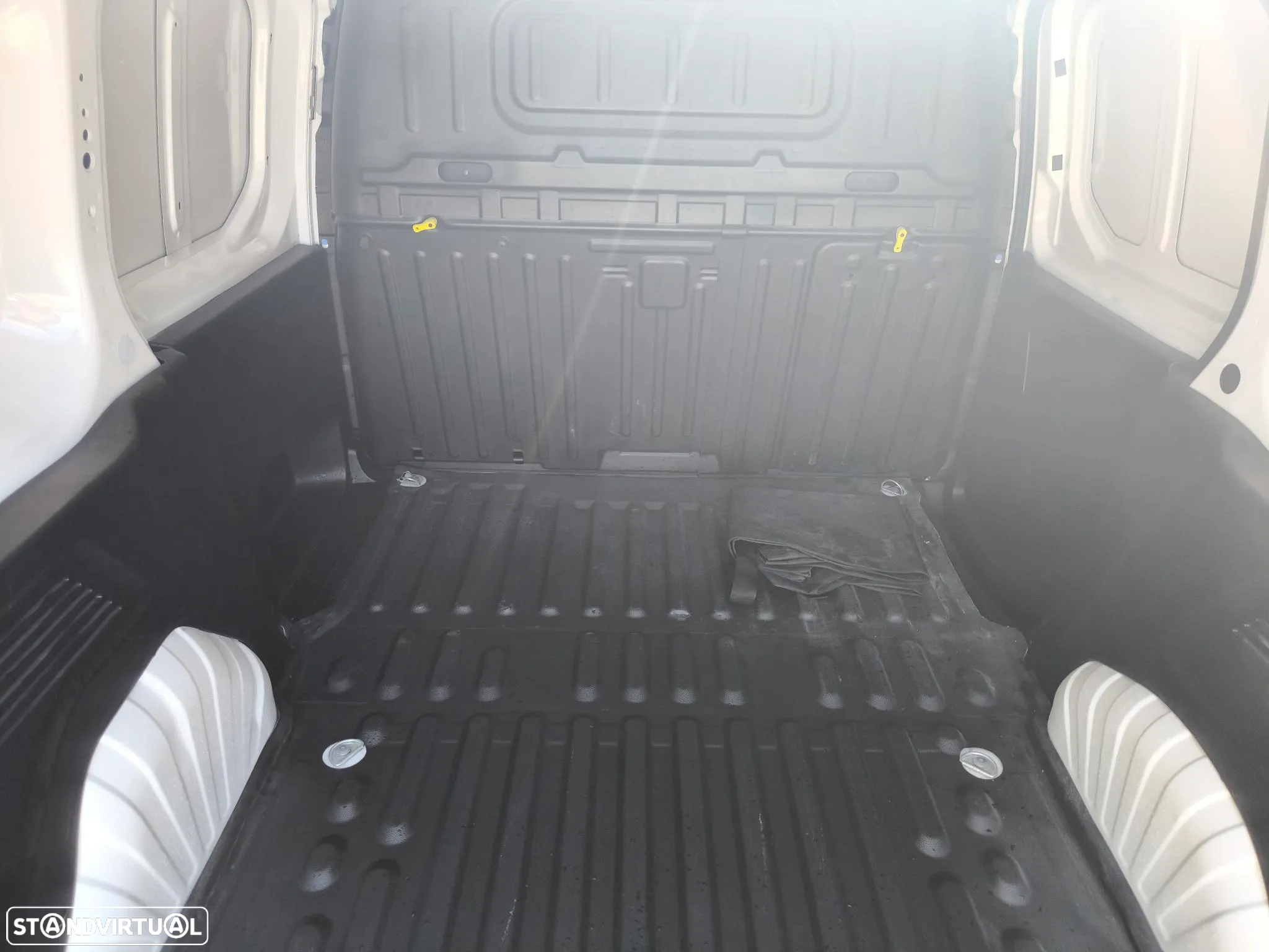 Citroën Berlingo Van 1.5 HDI IVA dedutivel - 7