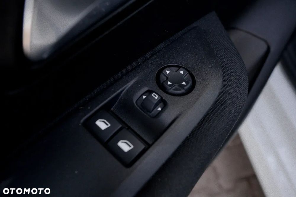 Peugeot 208 1.2 PureTech Active S&S - 12