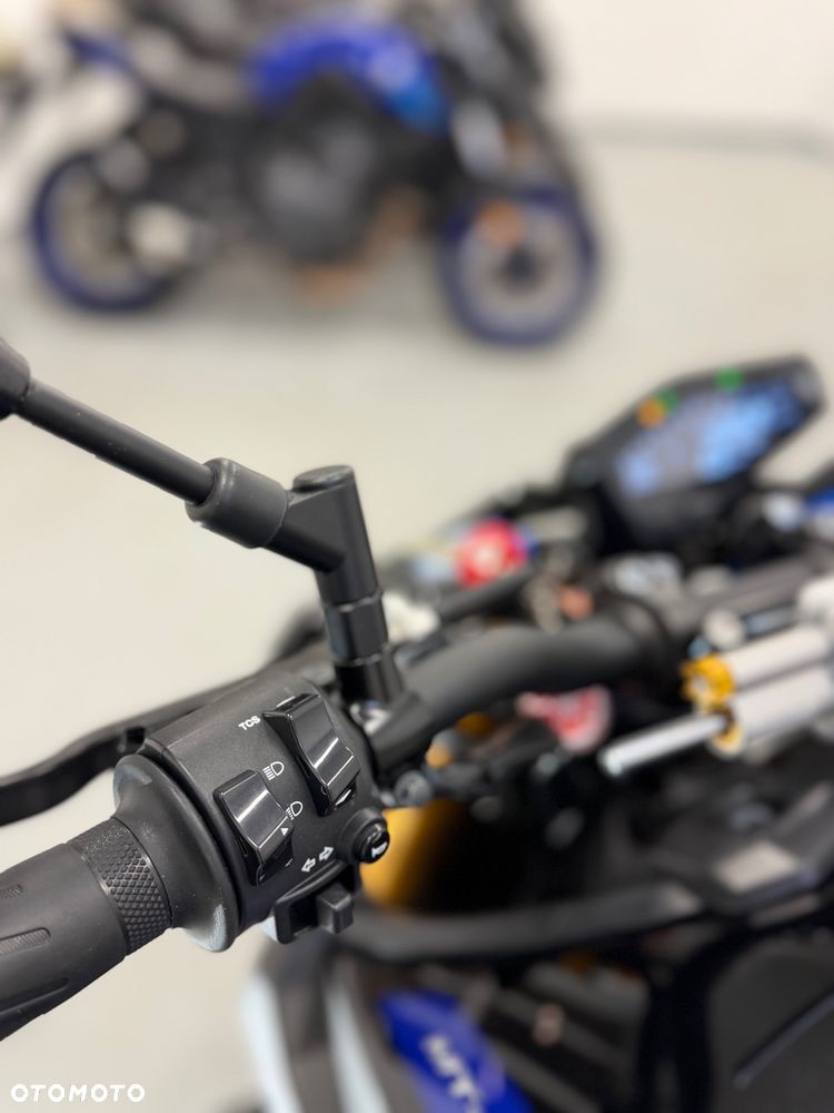 Yamaha MT - 22