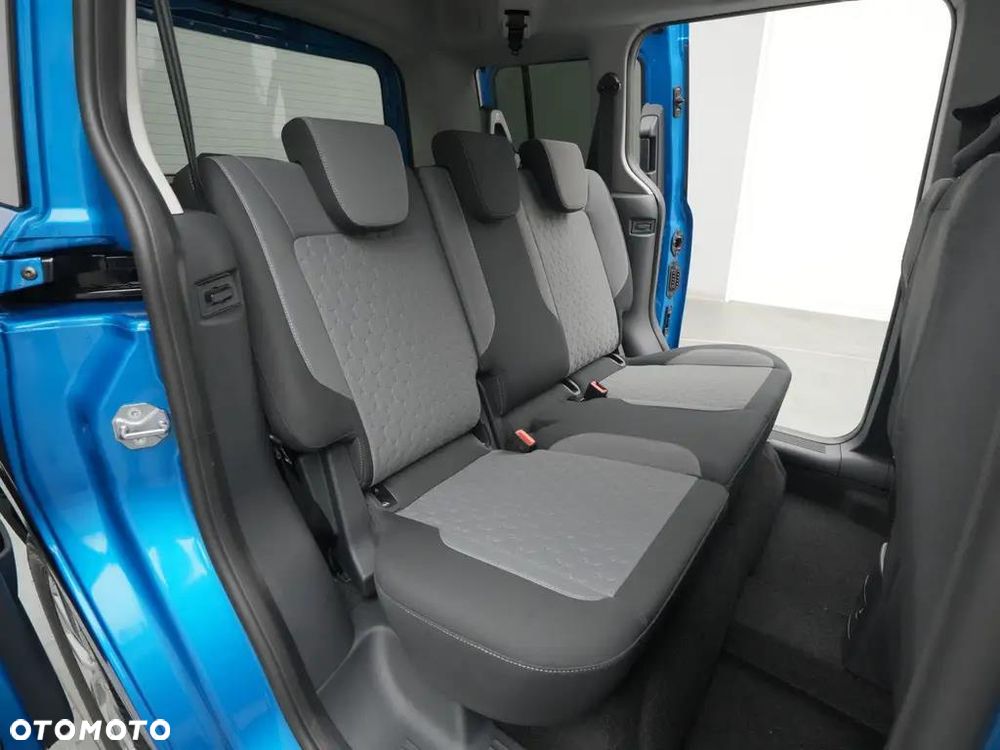 Ford Tourneo Courier 1.0 EcoBoost Titanium - 25