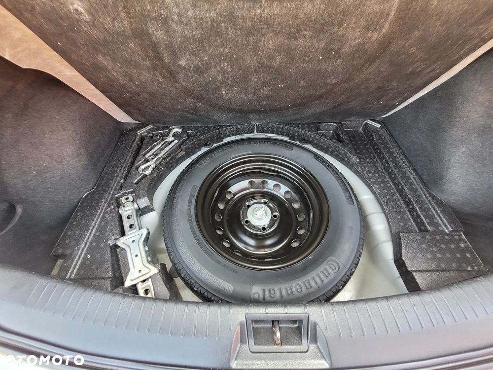 Nissan Qashqai 1.5 dCi DPF visia - 16