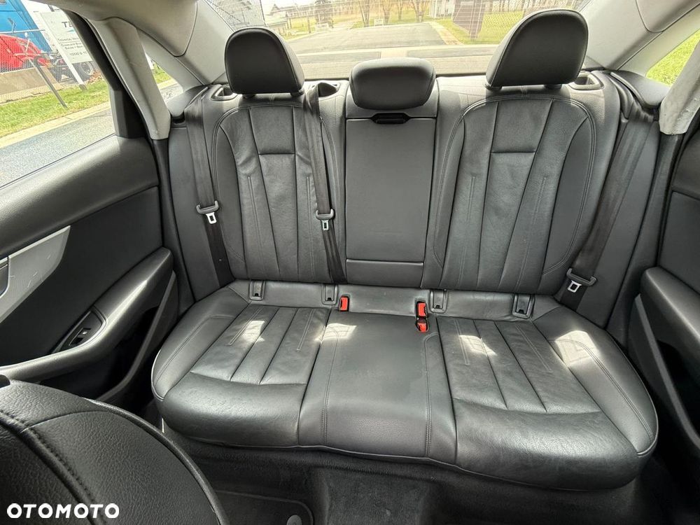 Audi A4 Limousine 2.0 TFSI S tronic sport - 16