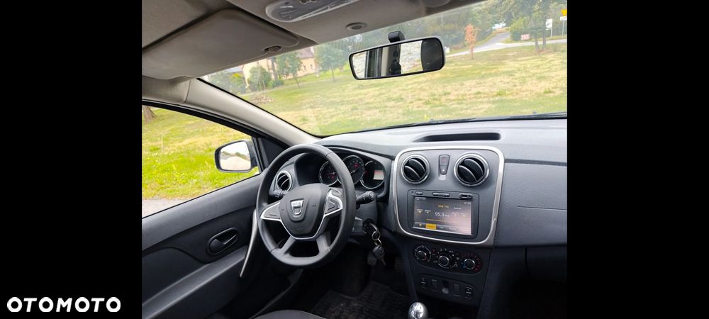 Dacia Sandero 1.2 16V Laureate - 7