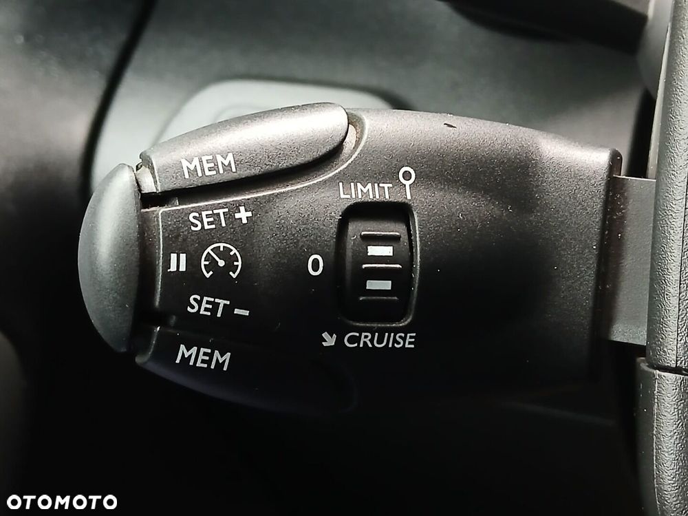 Toyota Proace City Verso 1.5 D-4D Business - 30