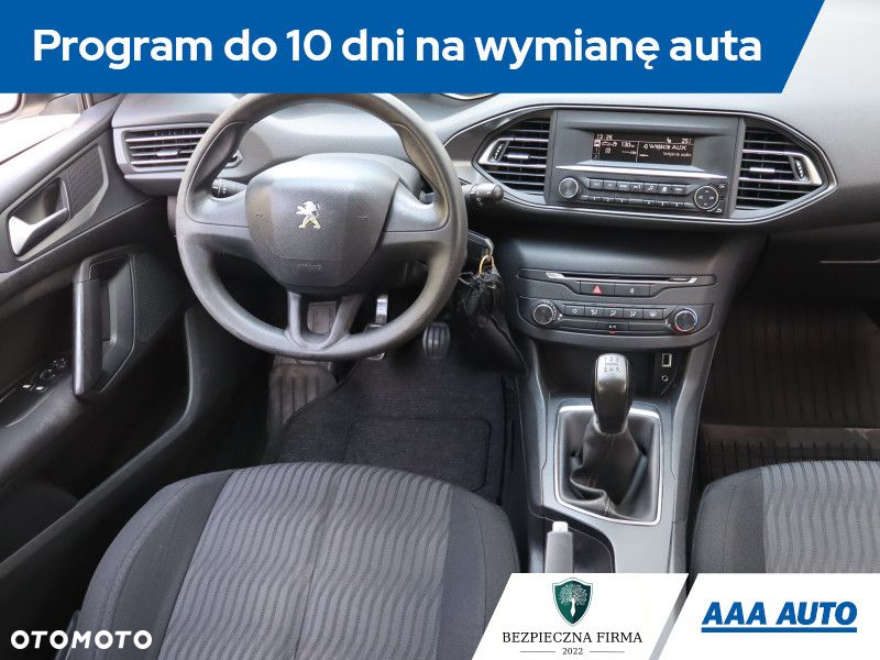 Peugeot 308 - 8