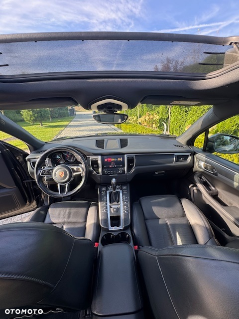 Porsche Macan Standard - 4