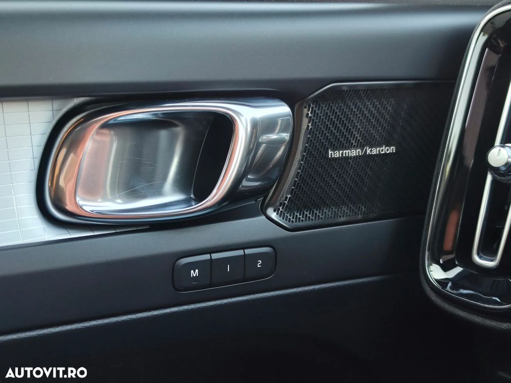 Volvo XC 40 D4 AWD Geartronic Inscription - 17