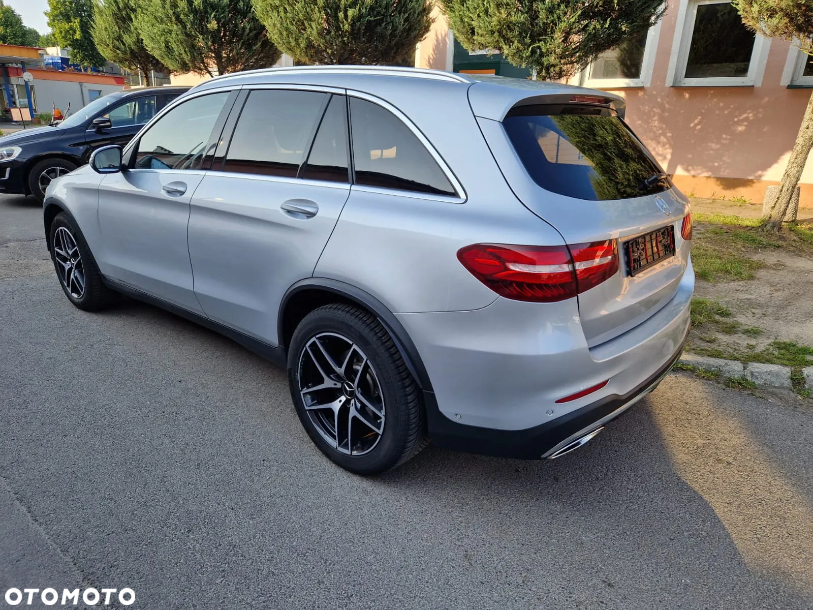 Mercedes-Benz GLC 300 Coupe 4Matic 9G-TRONIC AMG Line - 6