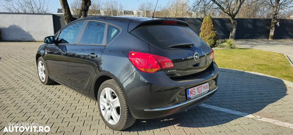 Opel Astra 1.7 CDTI DPF ENERGY - 5