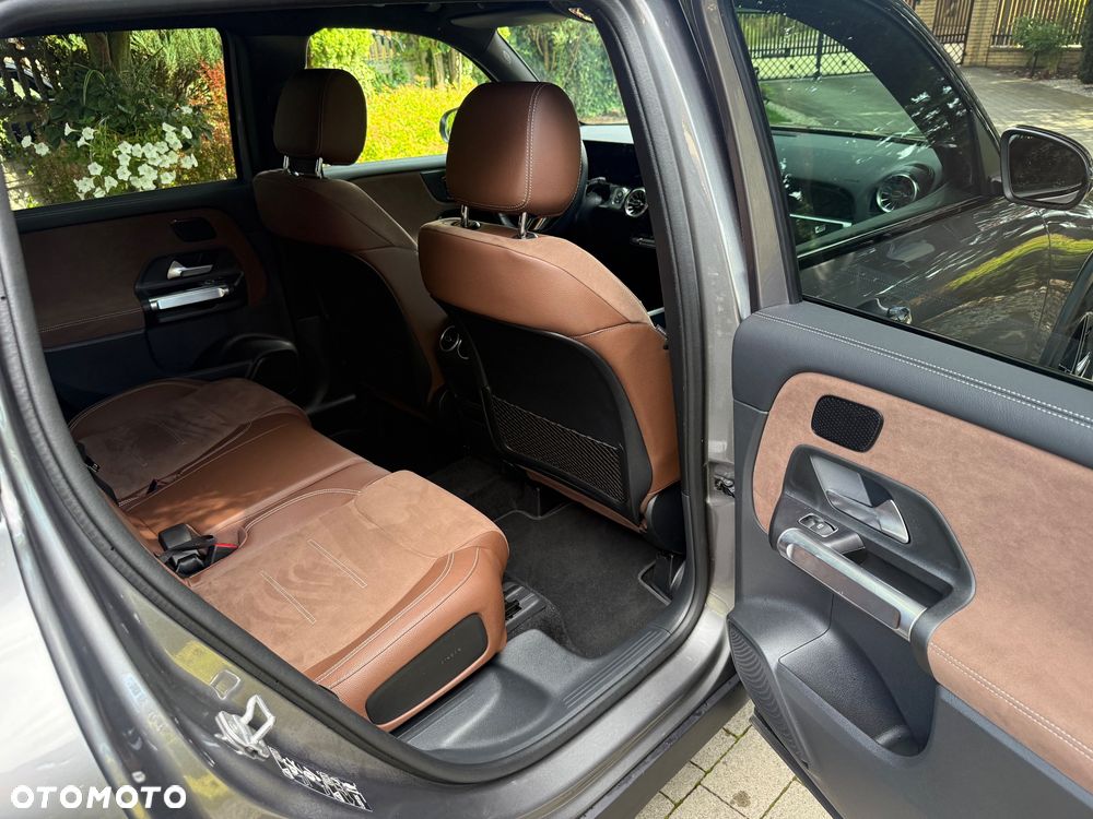 Mercedes-Benz GLB 200 d 4-Matic AMG Line 8G-DCT - 27