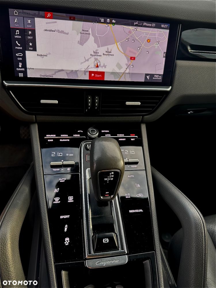 Porsche Cayenne Standard - 20