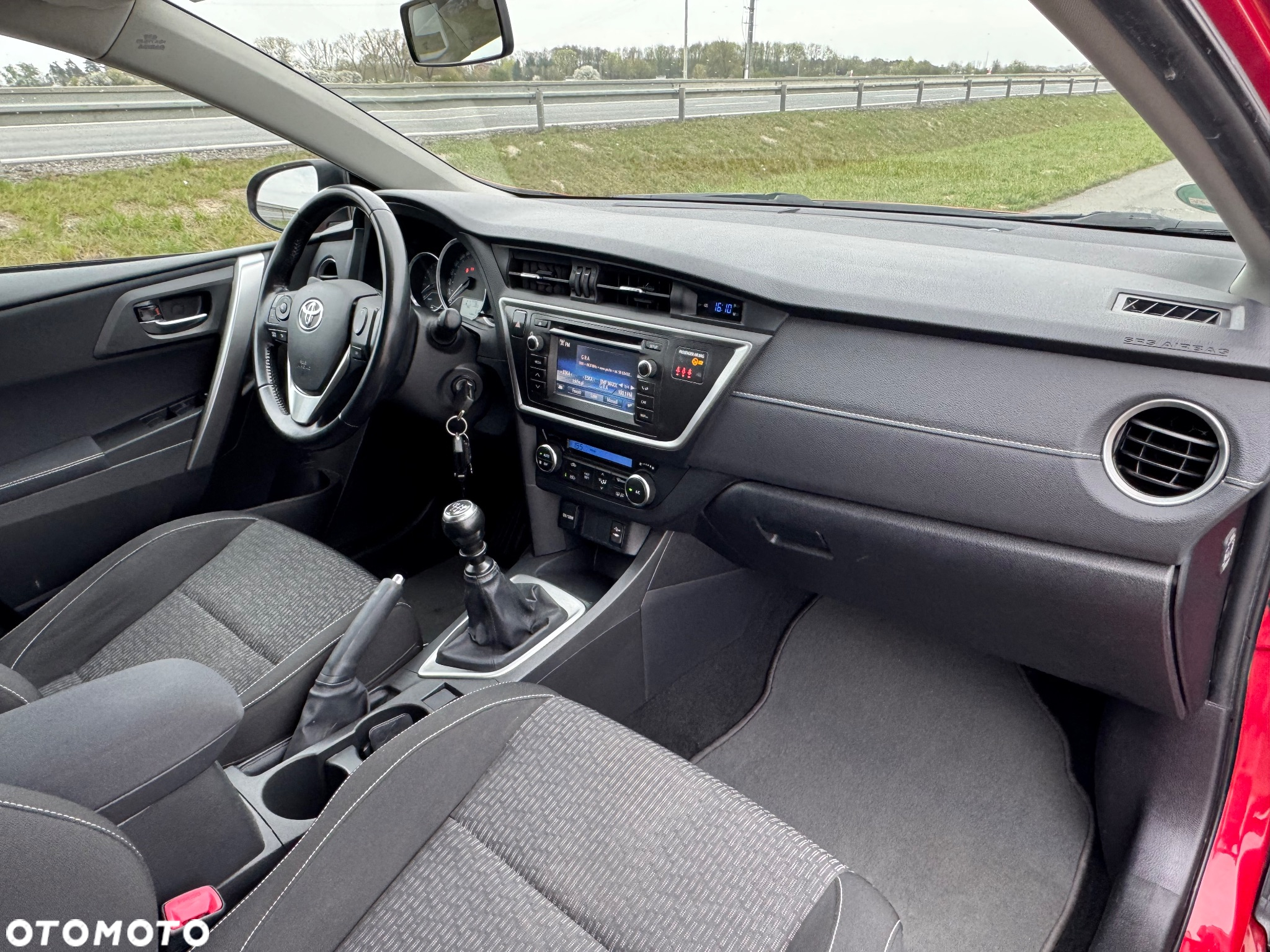 Toyota Auris 1.33 Dual-VVT-i Touring Sports Edition - 22