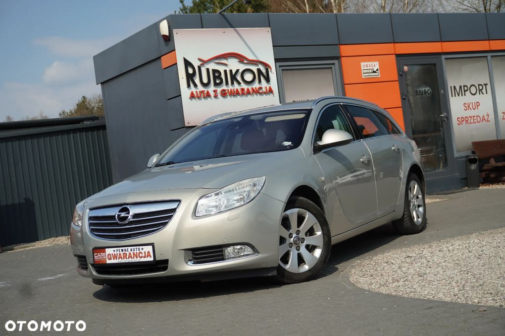 Opel Insignia 1.8 Design Edition - 1
