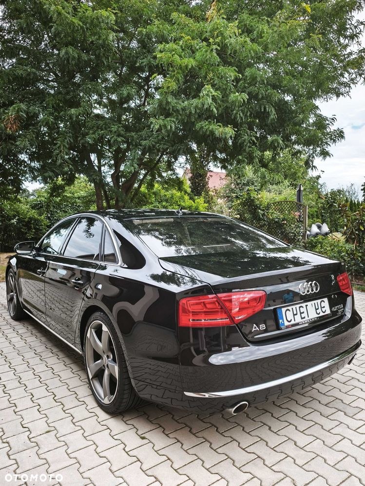 Audi A8 - 4