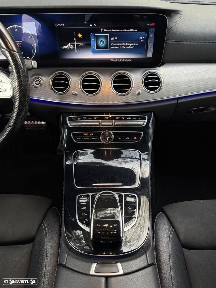 Mercedes-Benz E 300 de AMG Line - 14