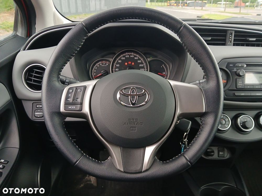 Toyota Yaris 1.0 Active EU6 - 26