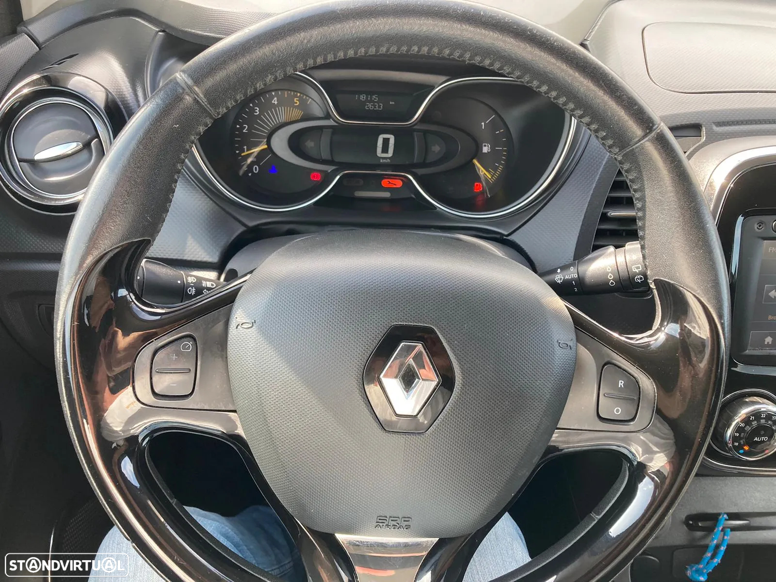 Renault Captur 1.5 dCi Exclusive - 11