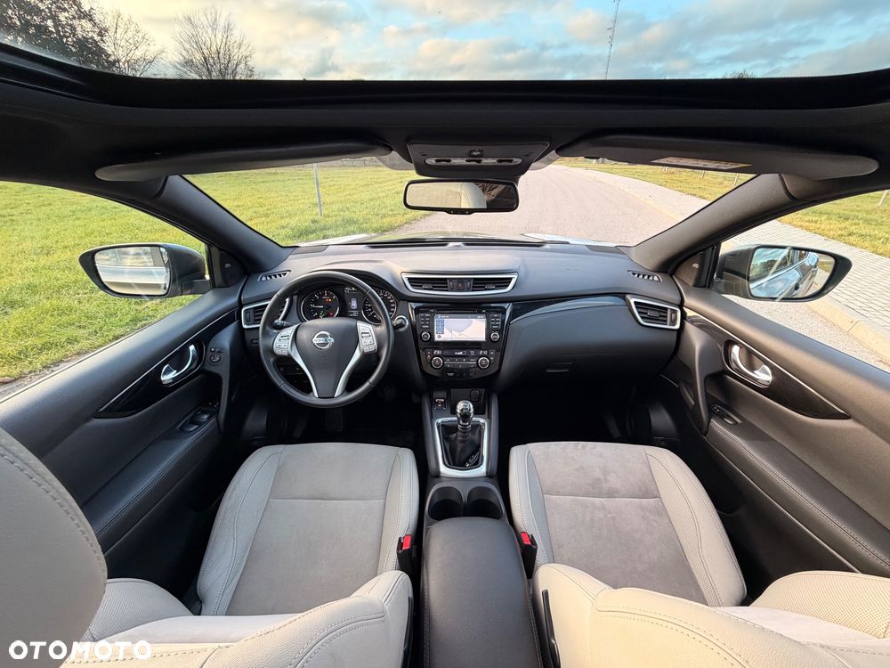 Nissan Qashqai 1.6 DCi Tekna+ - 23