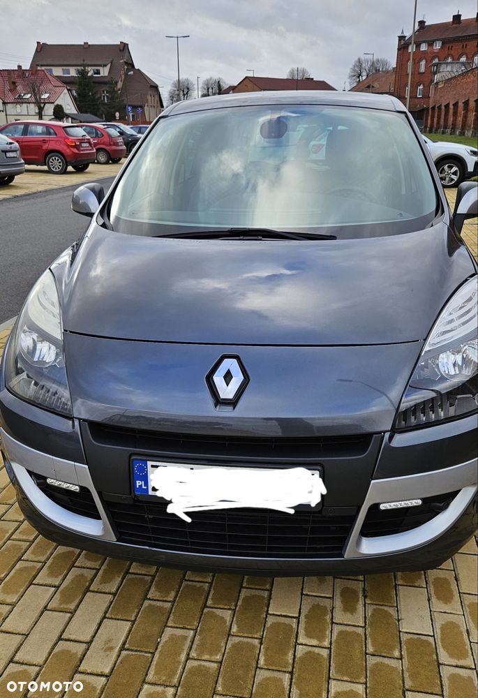 Renault Scenic - 1
