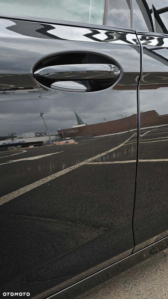 BMW Seria 5 518d Sport Line - 12