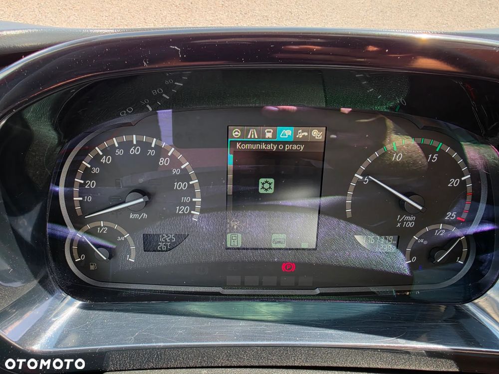 Mercedes-Benz TOURISMO 17 RHD - 15