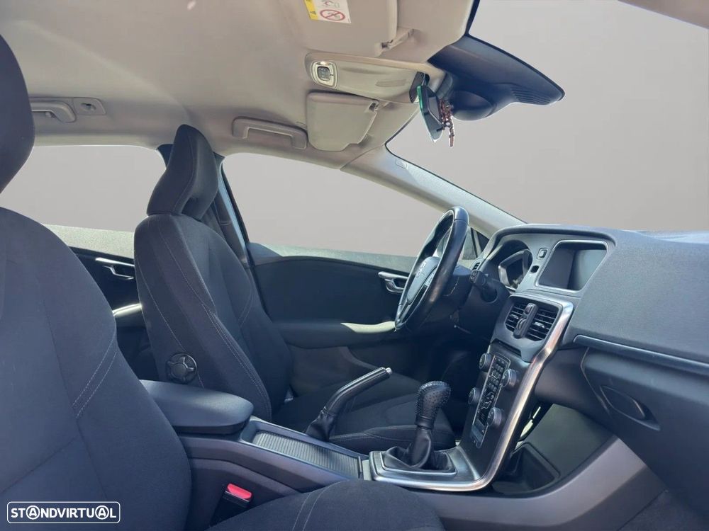 Volvo V40 1.6 D2 Momentum - 15