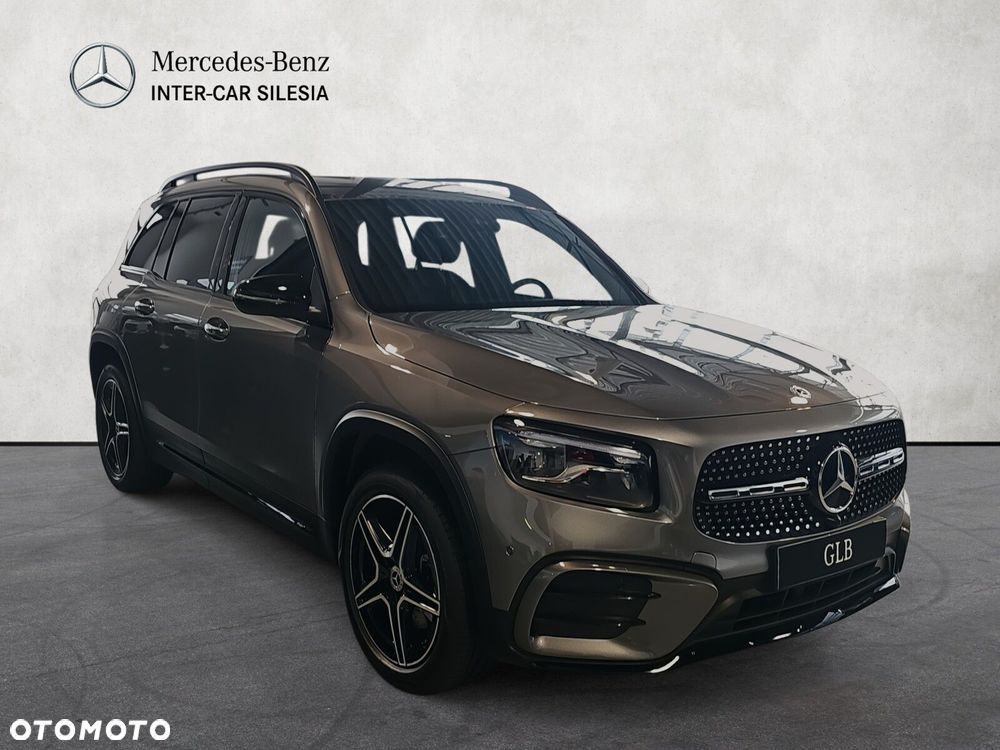 Mercedes-Benz GLB - 3