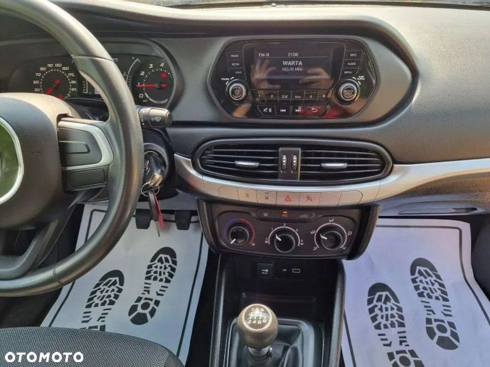 Fiat Tipo 1.4 16V Sport - 24