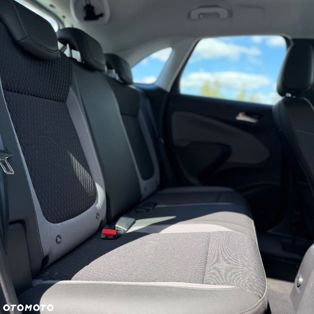 Opel Crossland X - 30