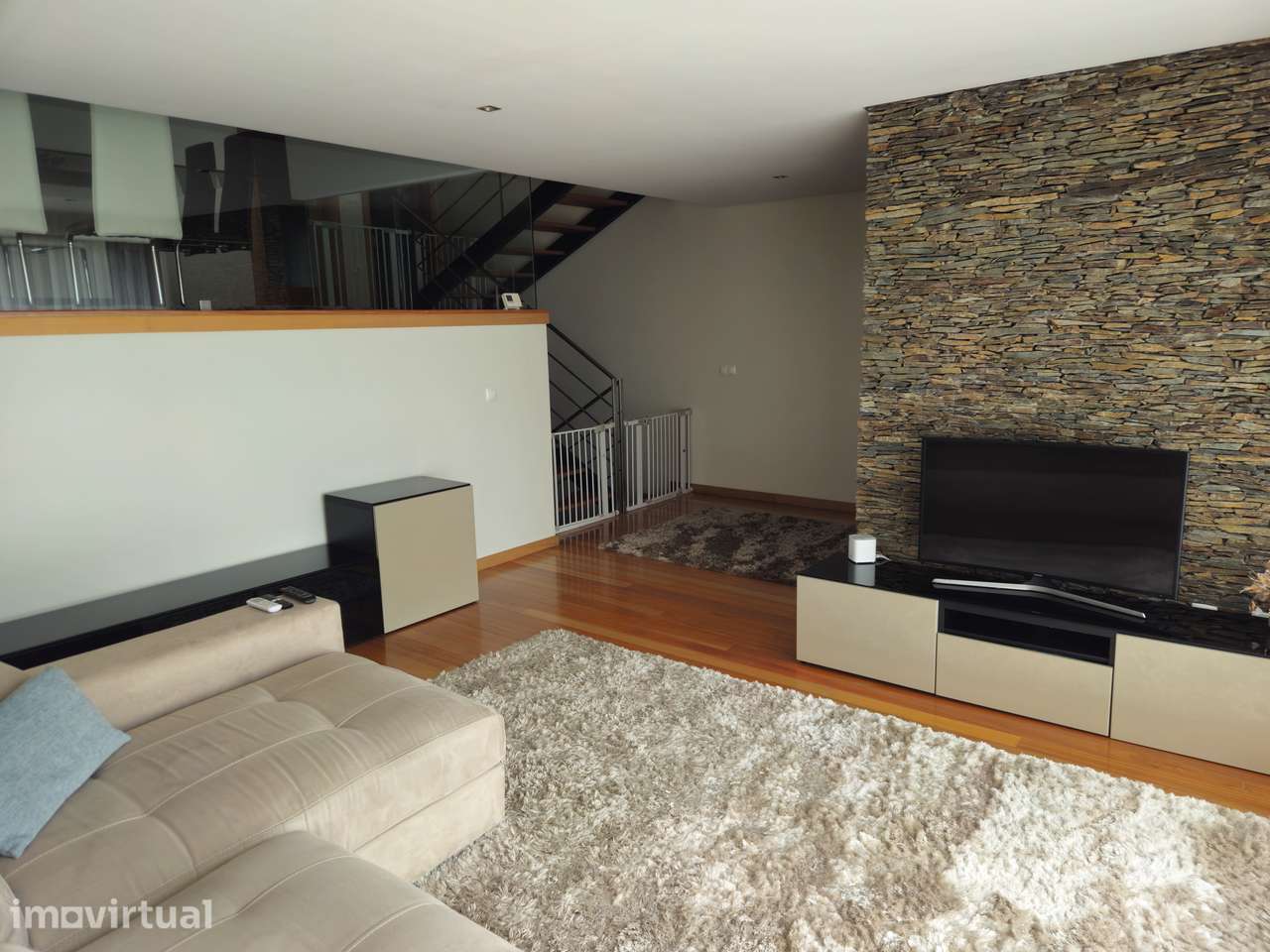 Moradia T3 Gaveto (249m²) c/ Terraço e Garagem em Vermoim - Grande imagem: 4/29