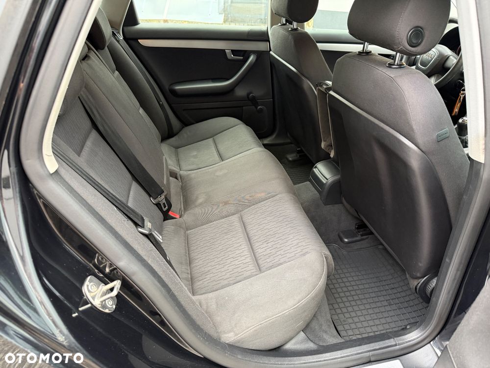 Audi A4 Avant 2.0 TDI - 24