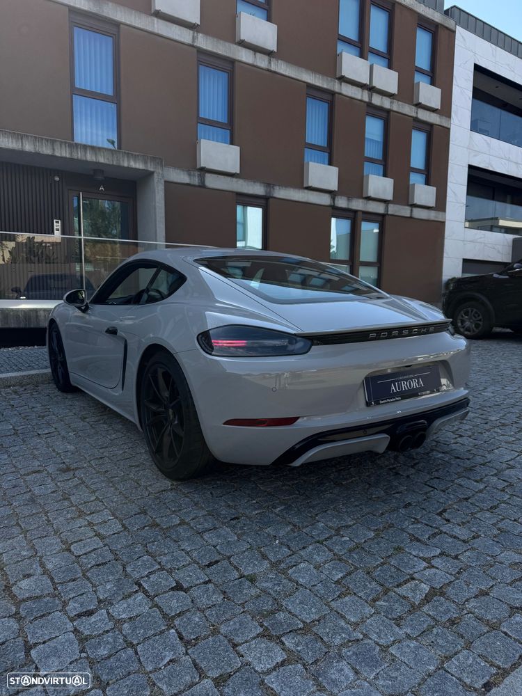 Porsche 718 Cayman 2.0 T - 3