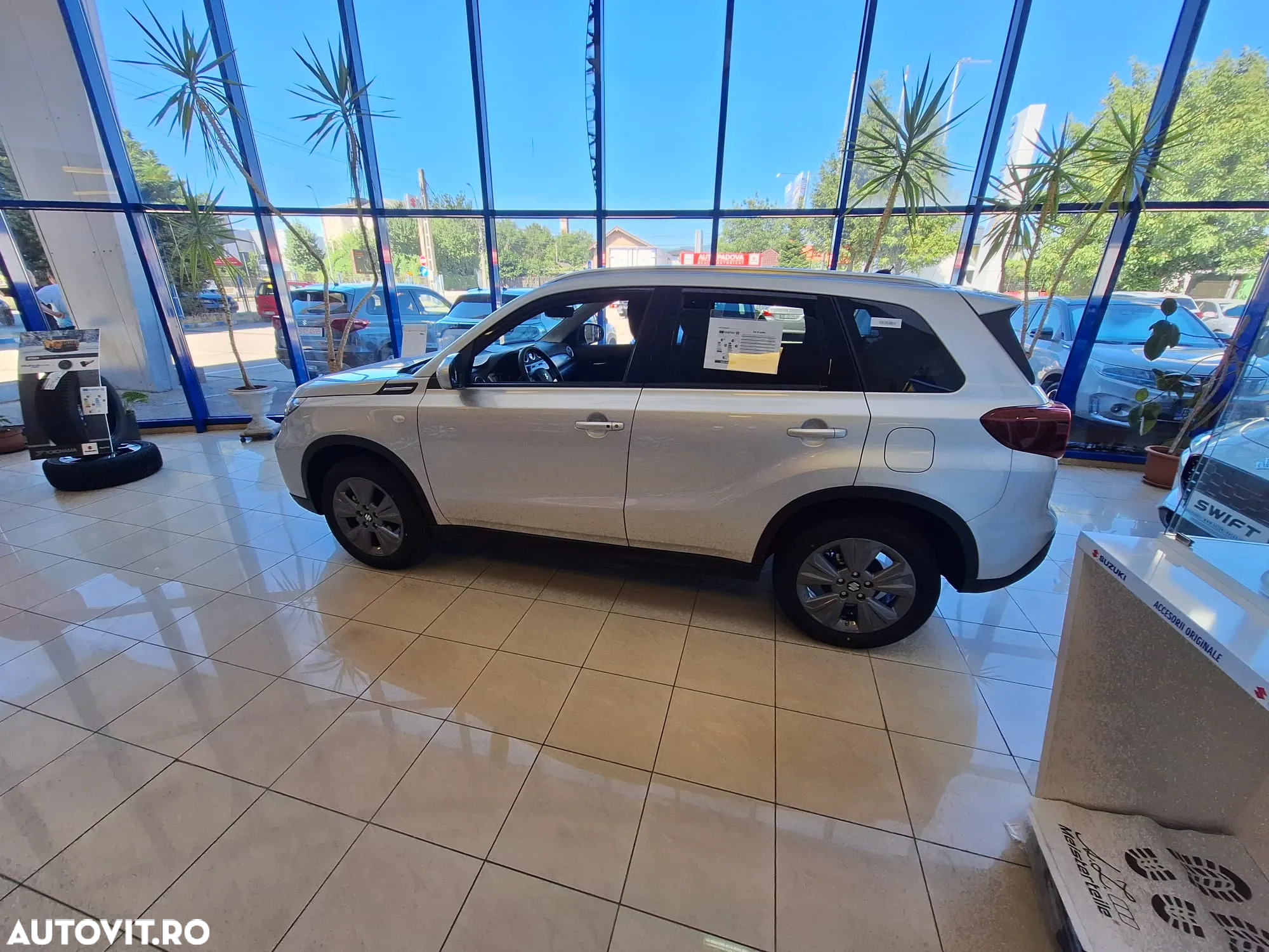 Suzuki Vitara 1.4 Boosterjet MHEV Passion - 4