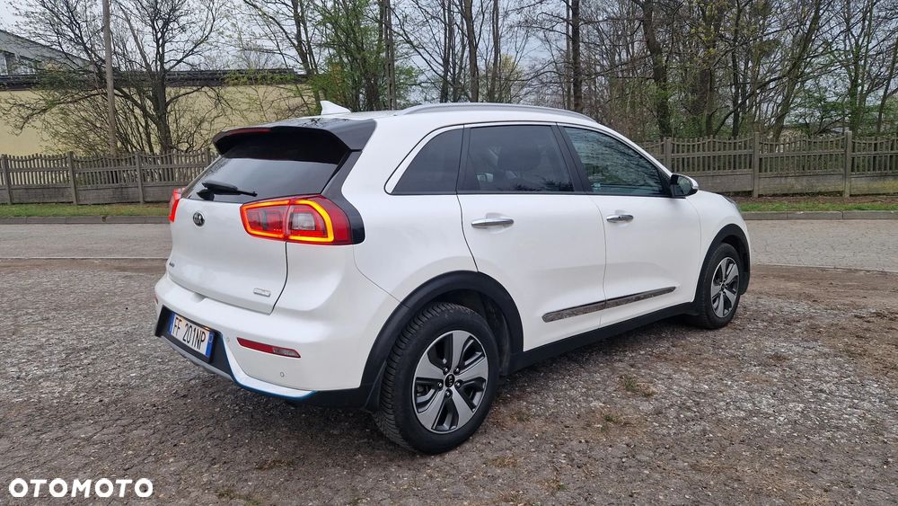 Kia Niro 1.6 GDI PHEV 2WD Vision - 4