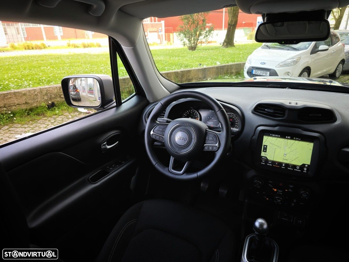 Jeep Renegade 1.0 T Limited - 19