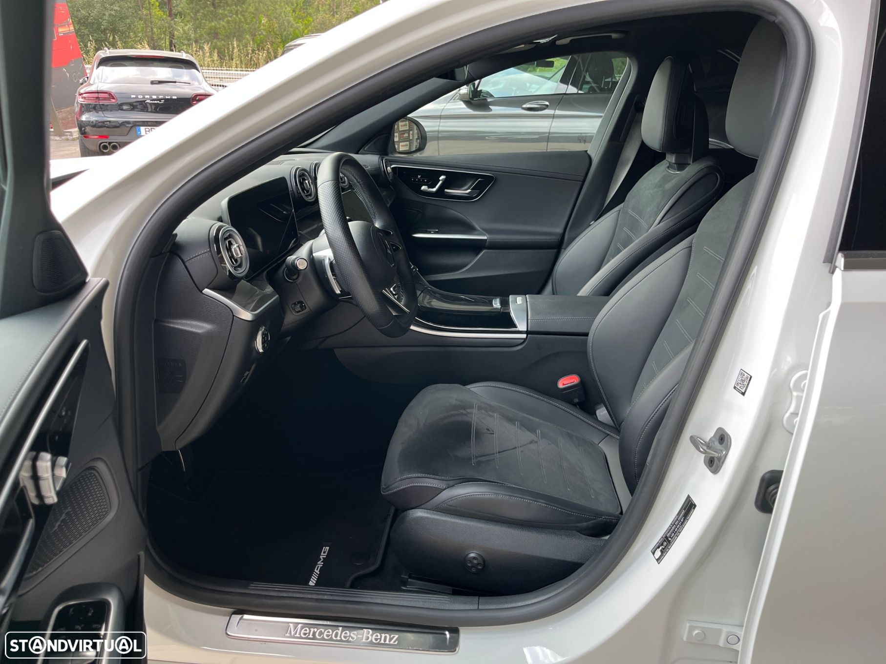 Mercedes-Benz C 300 e AMG Line - 17