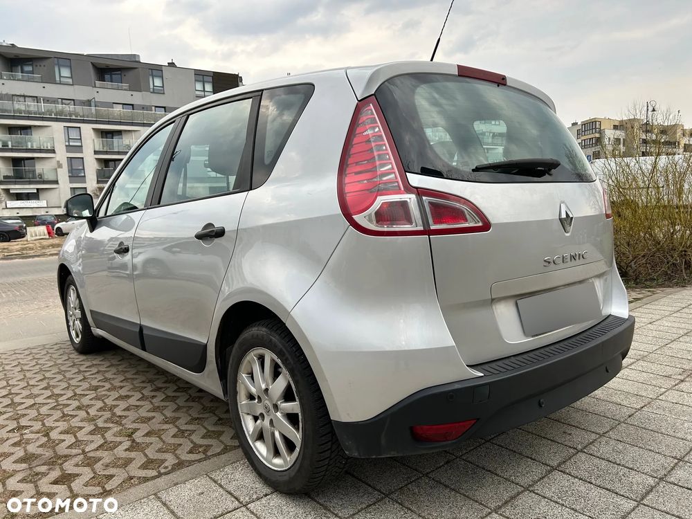 Renault Scenic 1.6 16V Authentique - 4