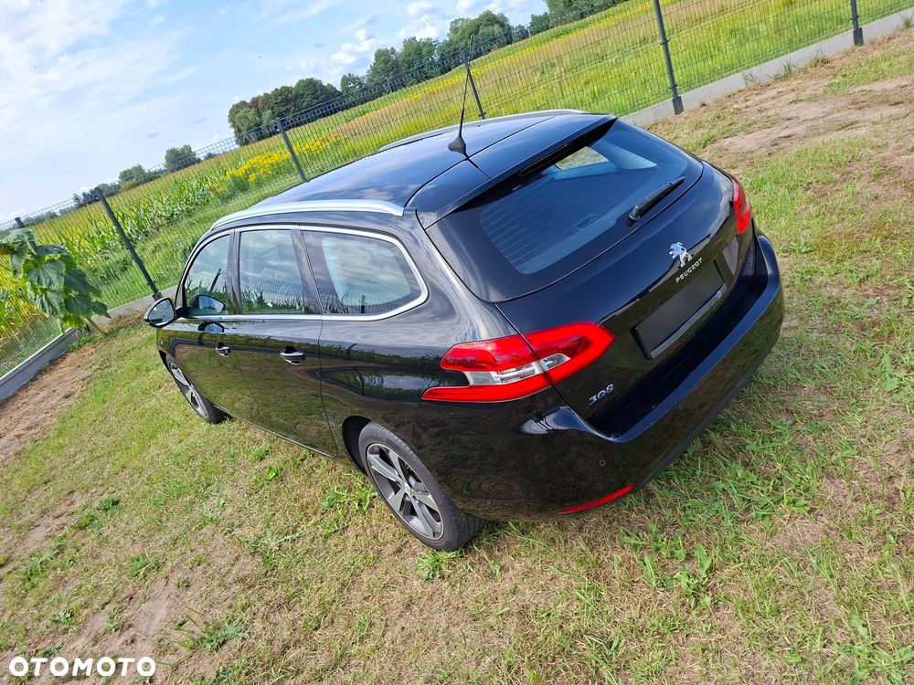 Peugeot 308 1.6 BlueHDi Allure S&S - 25