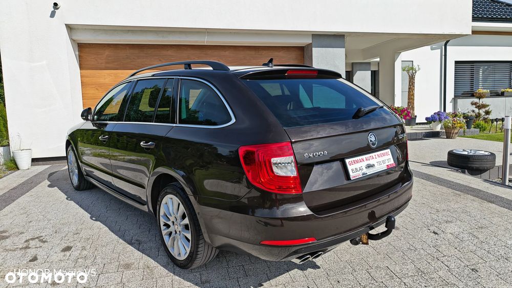 Skoda Superb 2.0 TDI Elegance DSG - 19